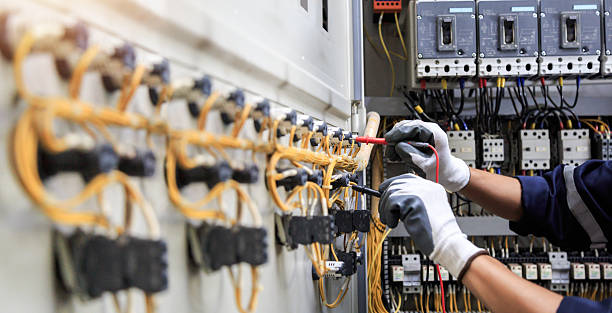 Professional Electrician technician working in Brookdale, CA